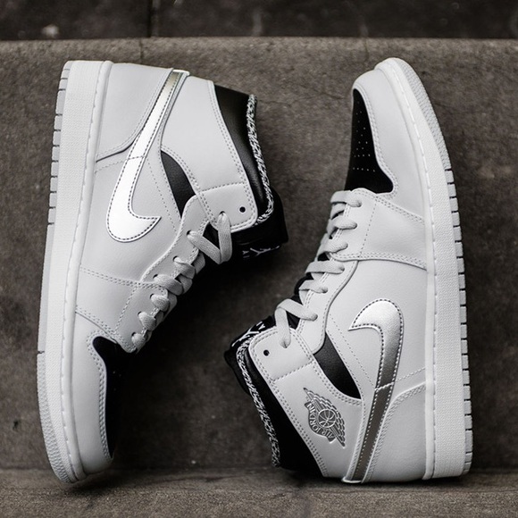 air jordan 1 retro mid wolf grey